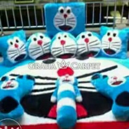 Karpet Doraemon